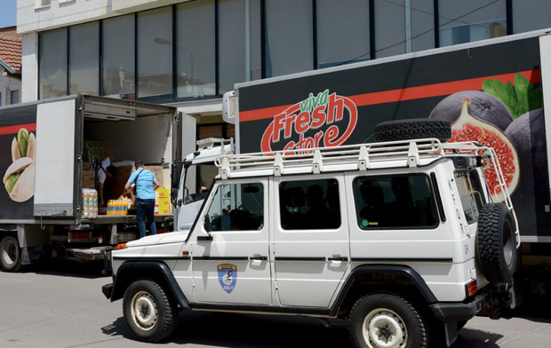 СИТУАЦИЈА НА СЕВЕРУ КиМ АЛРМАНТНА: Нестаје лекова и хране!